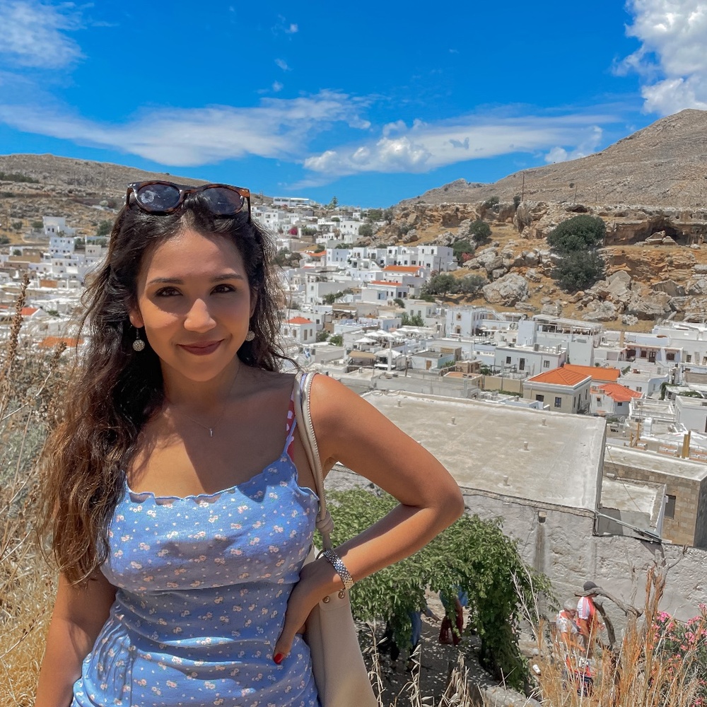 Meet your Posher, Dilara